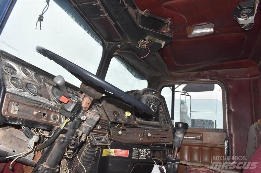 Freightliner MB80 Lastbiler med tip