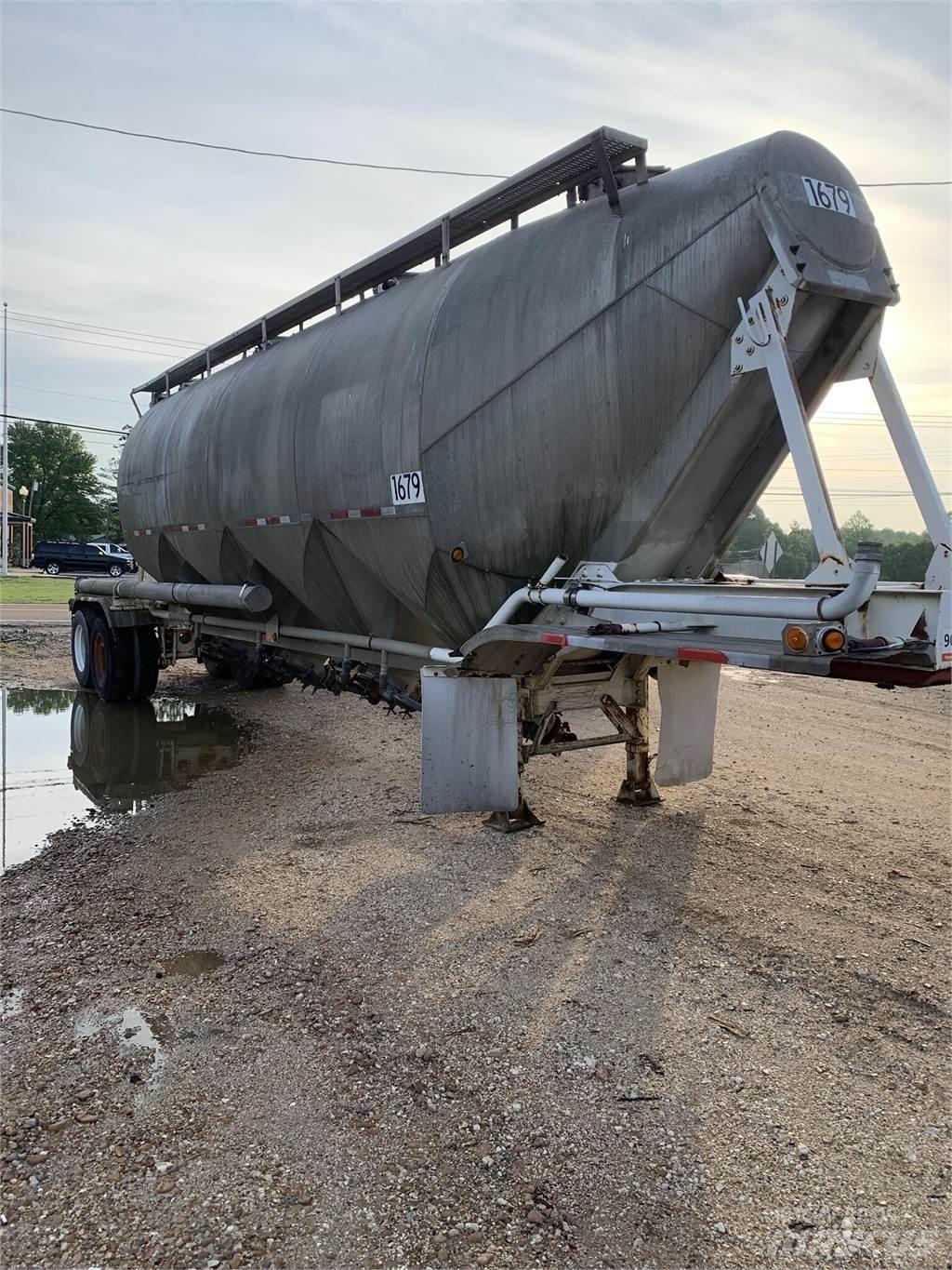 Fruehauf  Tankanhængere