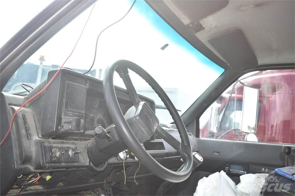 GMC TOPKICK C8500 Lastbiler med tip