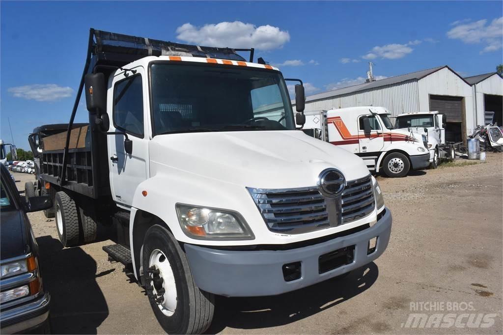 Hino 338 Lastbiler med tip