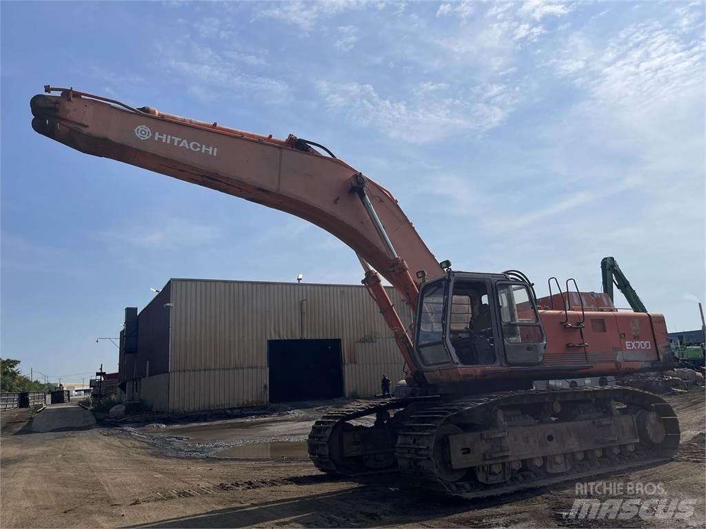Hitachi EX700 Gravemaskiner på larvebånd