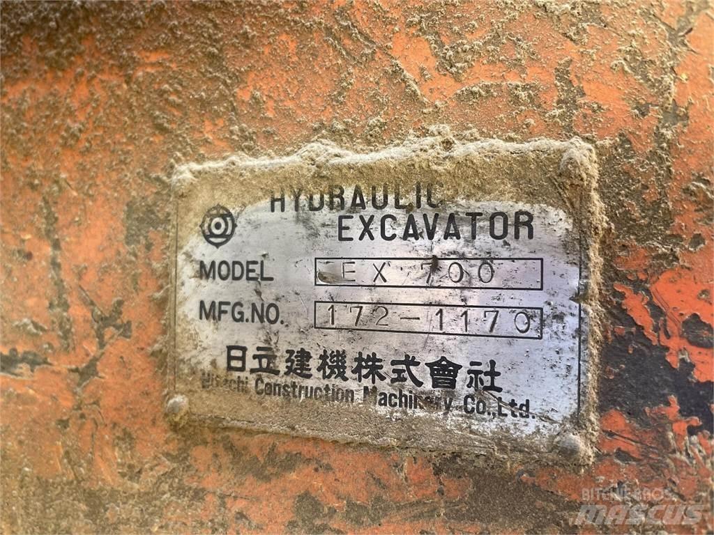 Hitachi EX700 Gravemaskiner på larvebånd