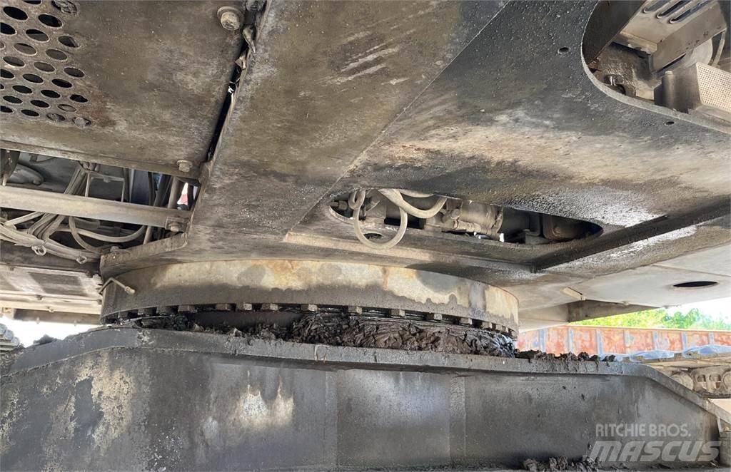 Hitachi EX750-5 Gravemaskiner på larvebånd