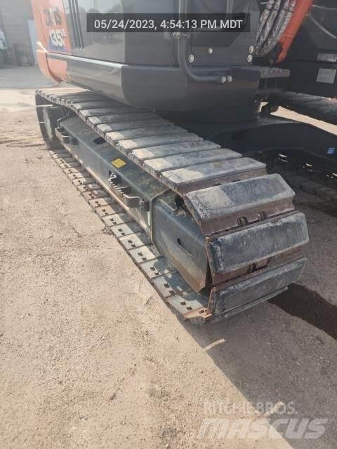 Hitachi ZX135US-6 Gravemaskiner på larvebånd