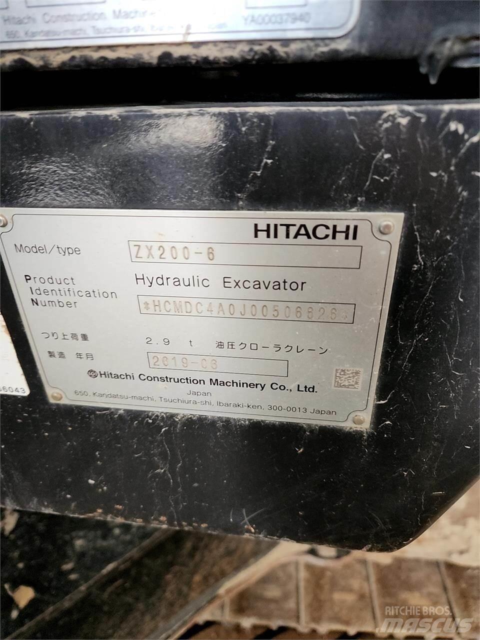 Hitachi ZX200-6 Gravemaskiner på larvebånd