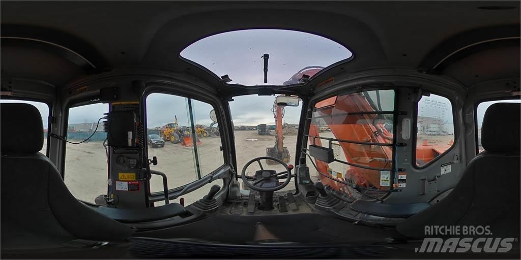 Hitachi ZX210W Gravemaskiner på hjul