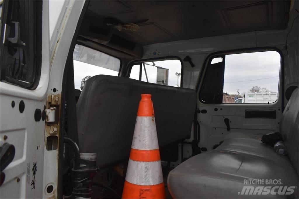 International 4700 Forsvar/Miljø