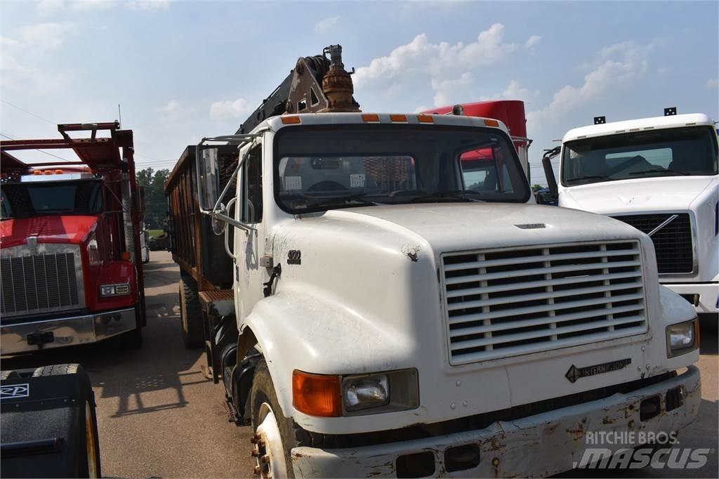International 4900 Lastbil med kran