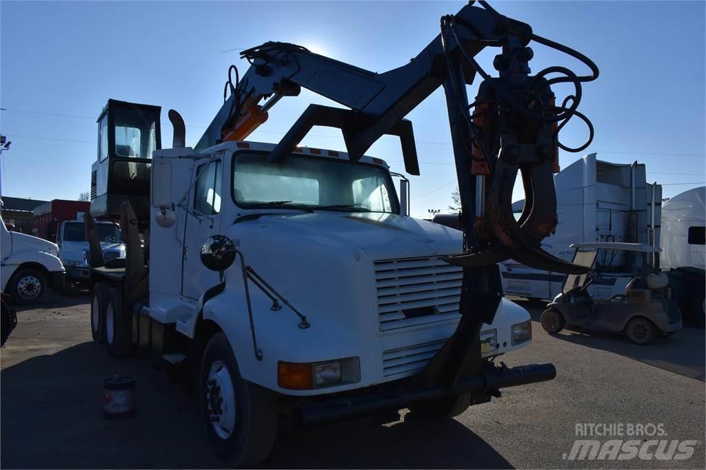 International 8200 Lastbil med kran