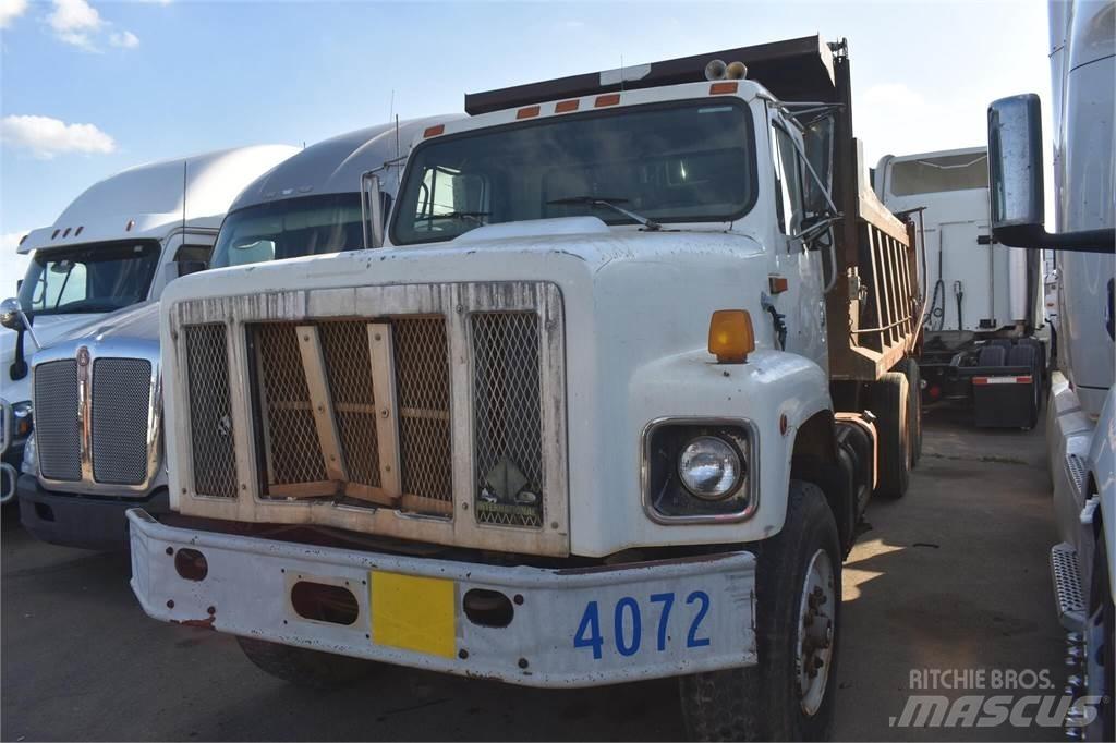 International S2600 Lastbiler med tip
