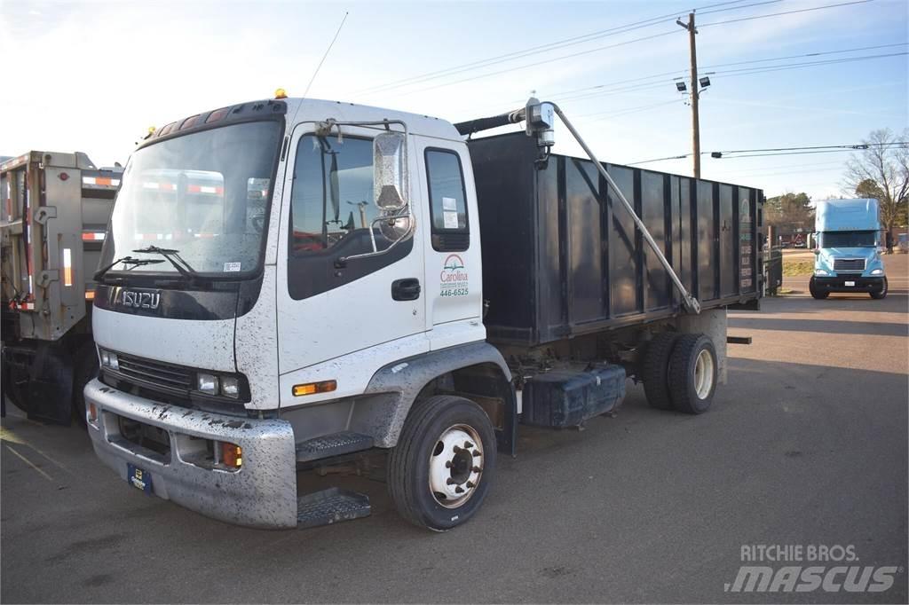 Isuzu FTR Lastbiler med tip