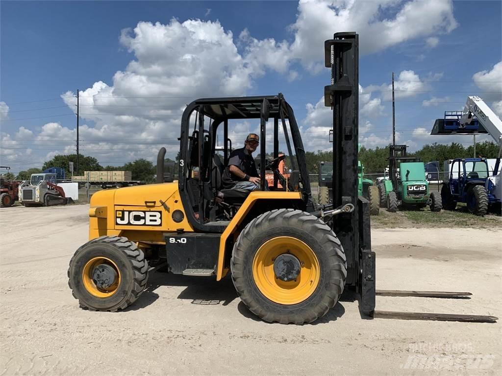 JCB 930 Terrængående gaffeltruck