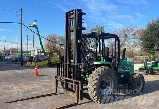 JCB 930 Terrængående gaffeltruck