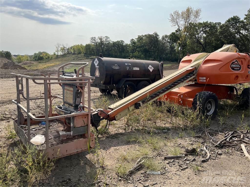 JLG 400S Teleskoplifte