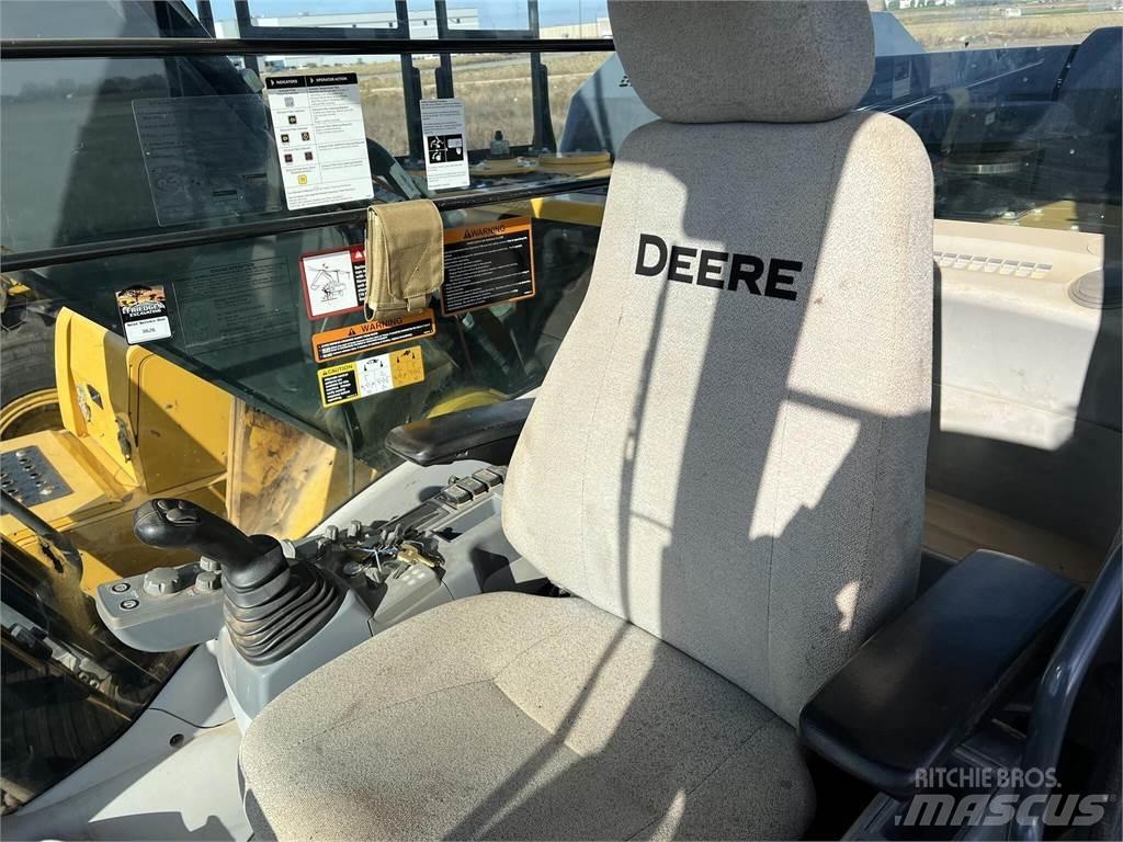John Deere 210G LC Gravemaskiner på larvebånd