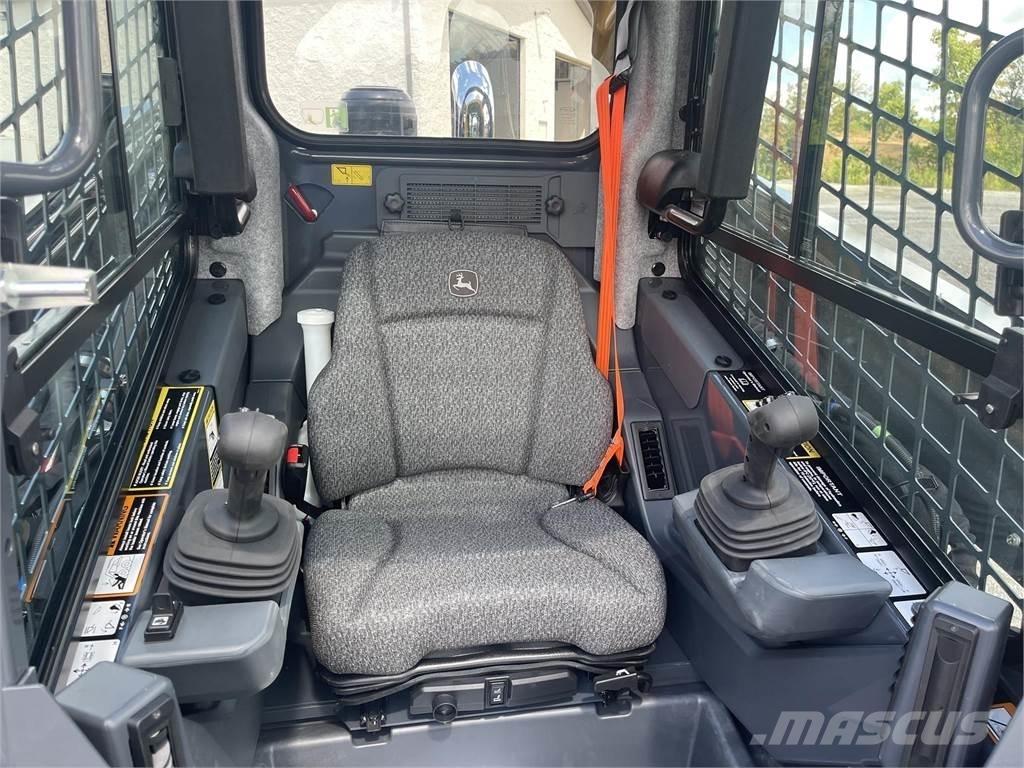 John Deere 333G Minilæsser - skridstyret