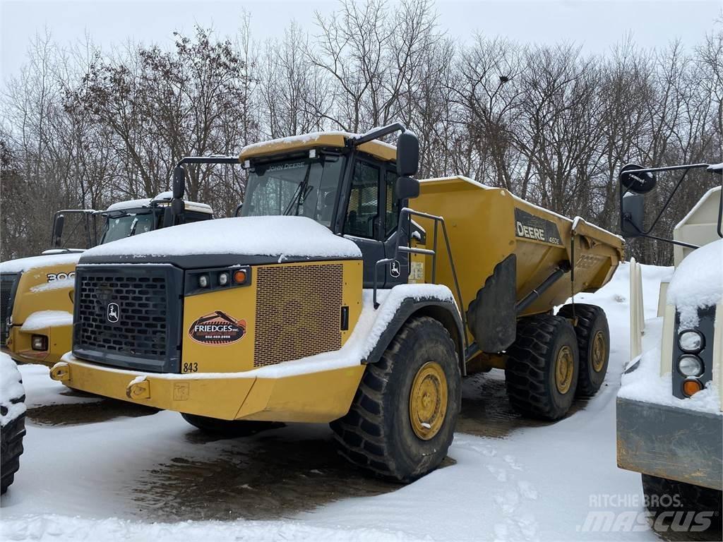 John Deere 460E Terrængående lastbiler