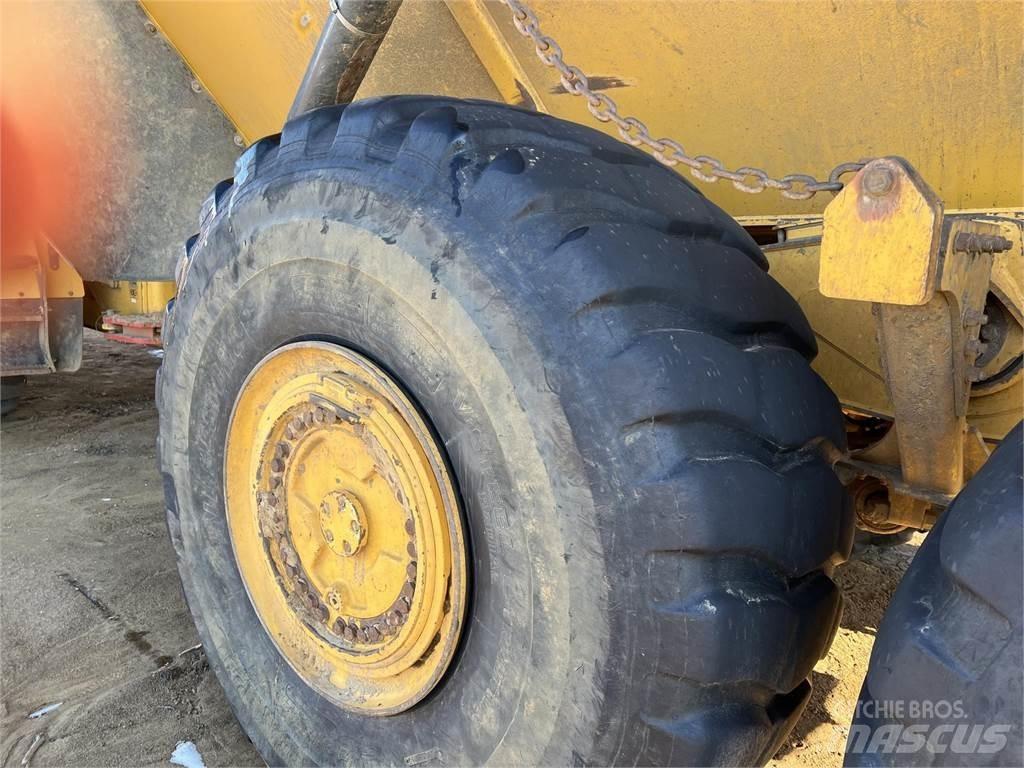 John Deere 460E Terrængående lastbiler