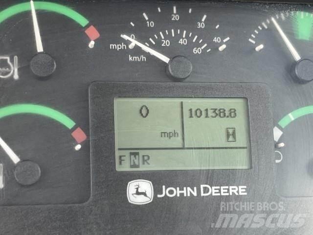 John Deere 460E Terrængående lastbiler