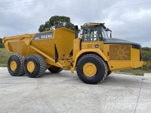 John Deere 460E Terrængående lastbiler