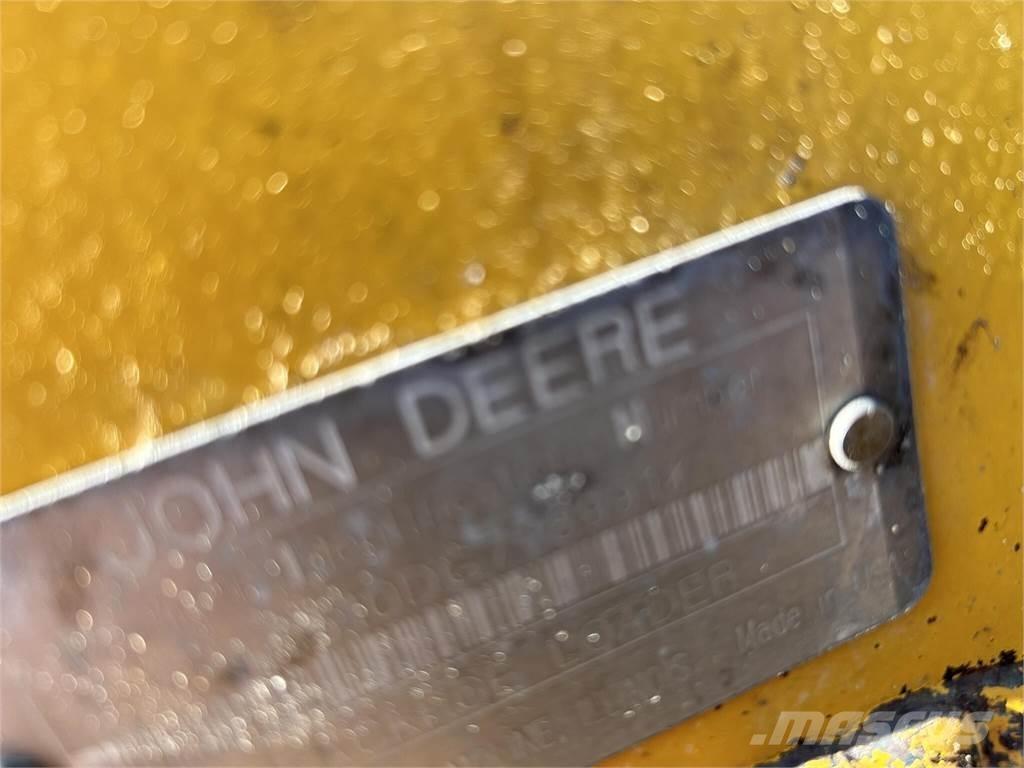 John Deere 510D Rendegravere