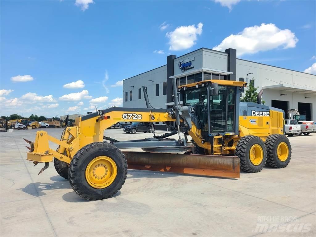 John Deere 672G Vejhøvle / Gradere