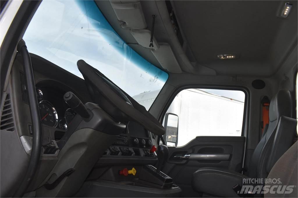 Kenworth T680 Lastbil med kran