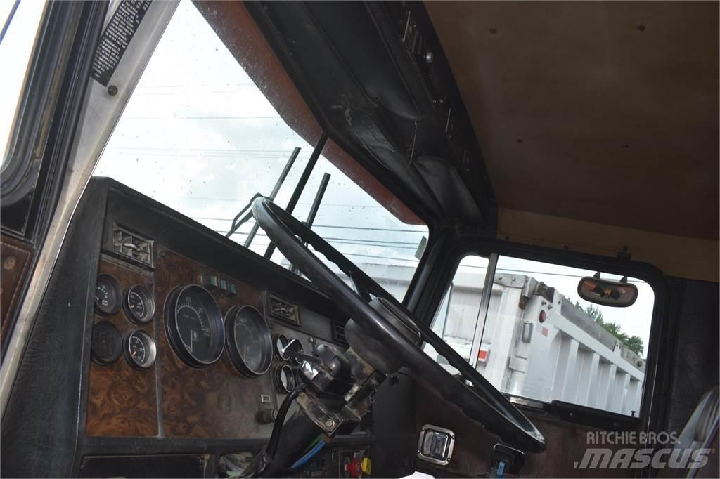 Kenworth T800 Lastbiler med tip