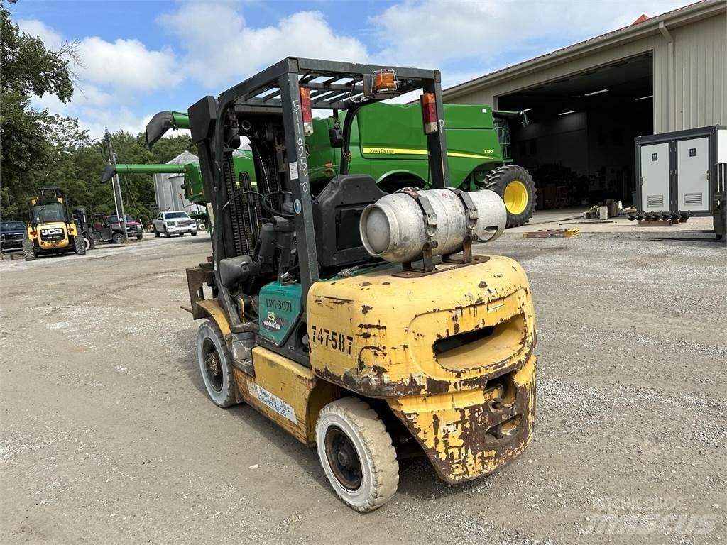 Komatsu FG25T-14 Gaffeltrucks - andre