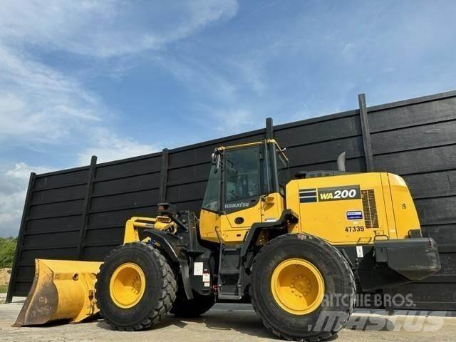 Komatsu WA200-8 Læssemaskiner på hjul