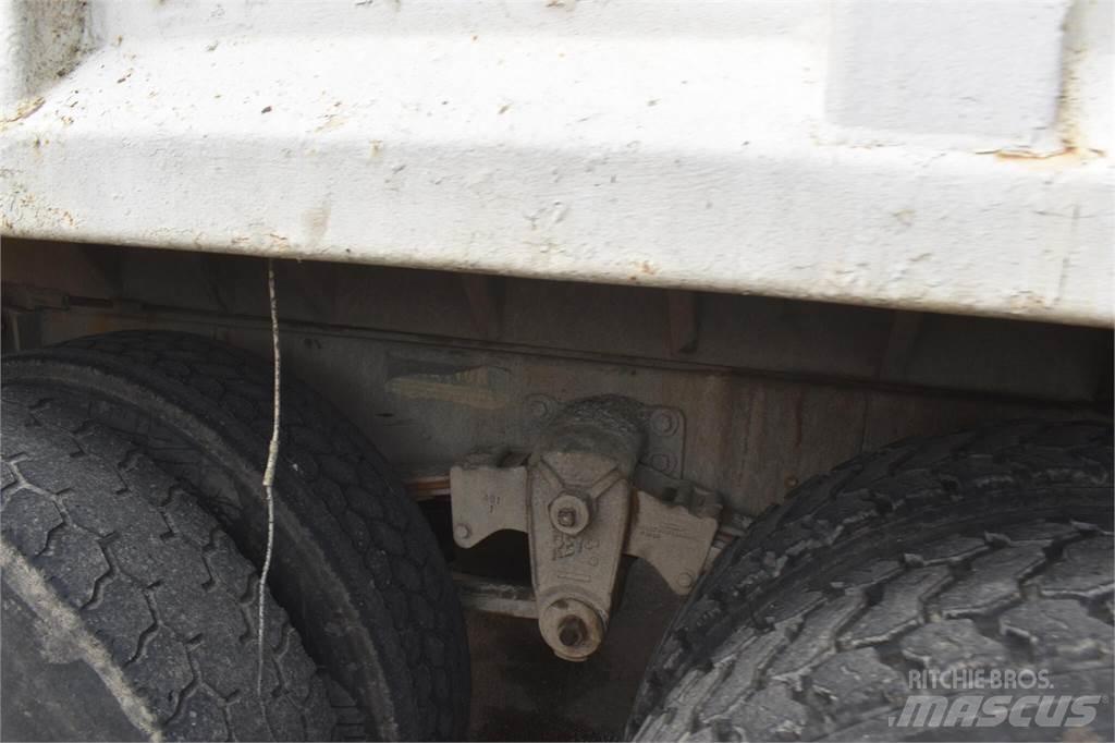 Mack CH613 Lastbiler med tip