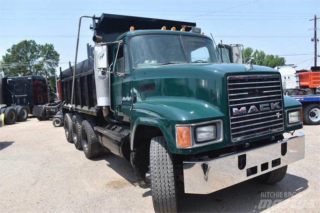 Mack CH613 Lastbiler med tip