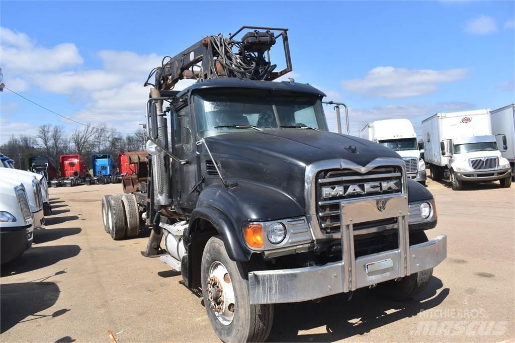 Mack GRANITE CV713 Lastbil med kran