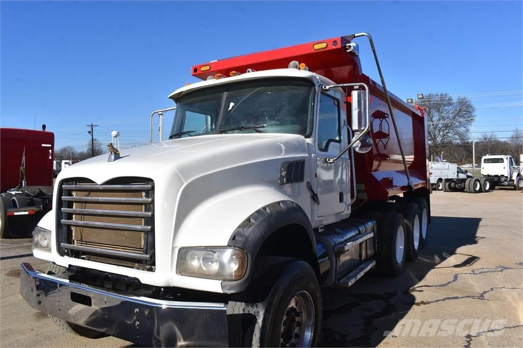 Mack GRANITE GU713 Lastbiler med tip