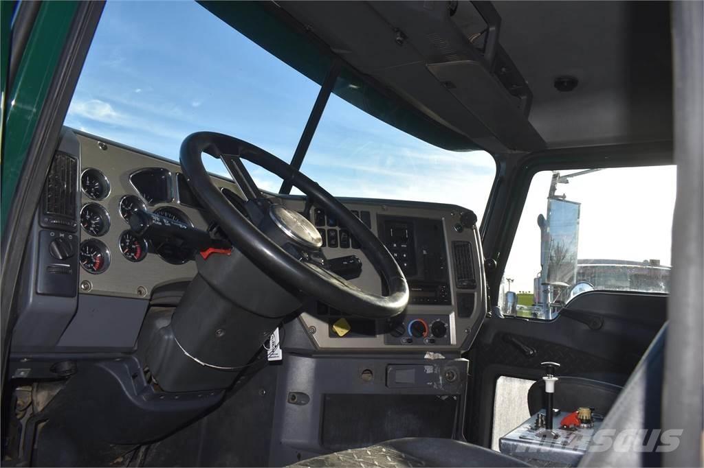 Mack GRANITE GU713 Lastbiler med tip