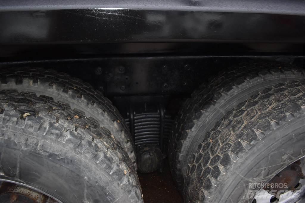 Mack RD688S Lastbiler med tip