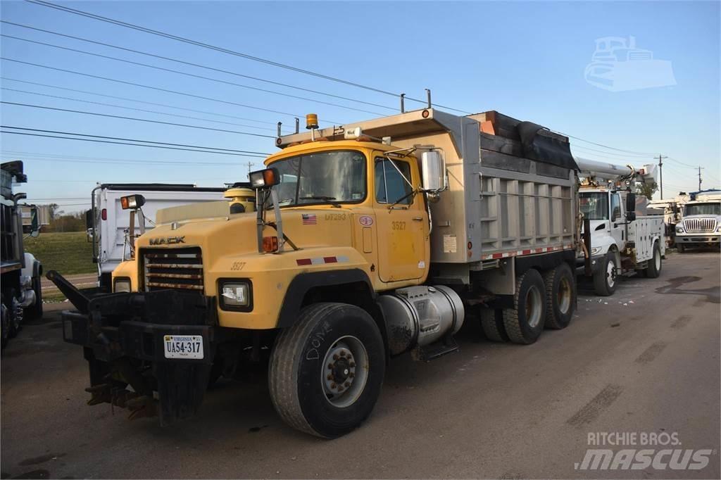 Mack RD688S Lastbiler med tip