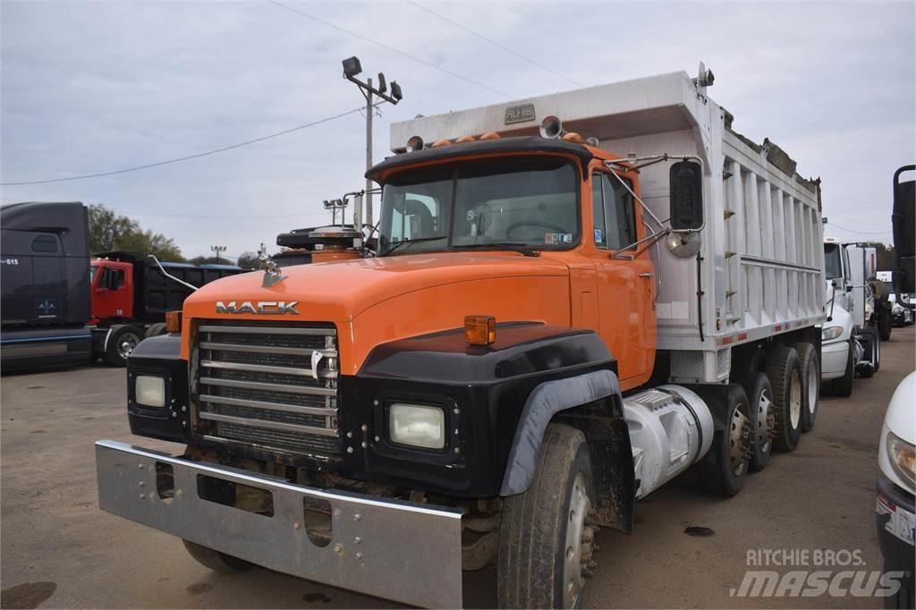 Mack RD688S Lastbiler med tip