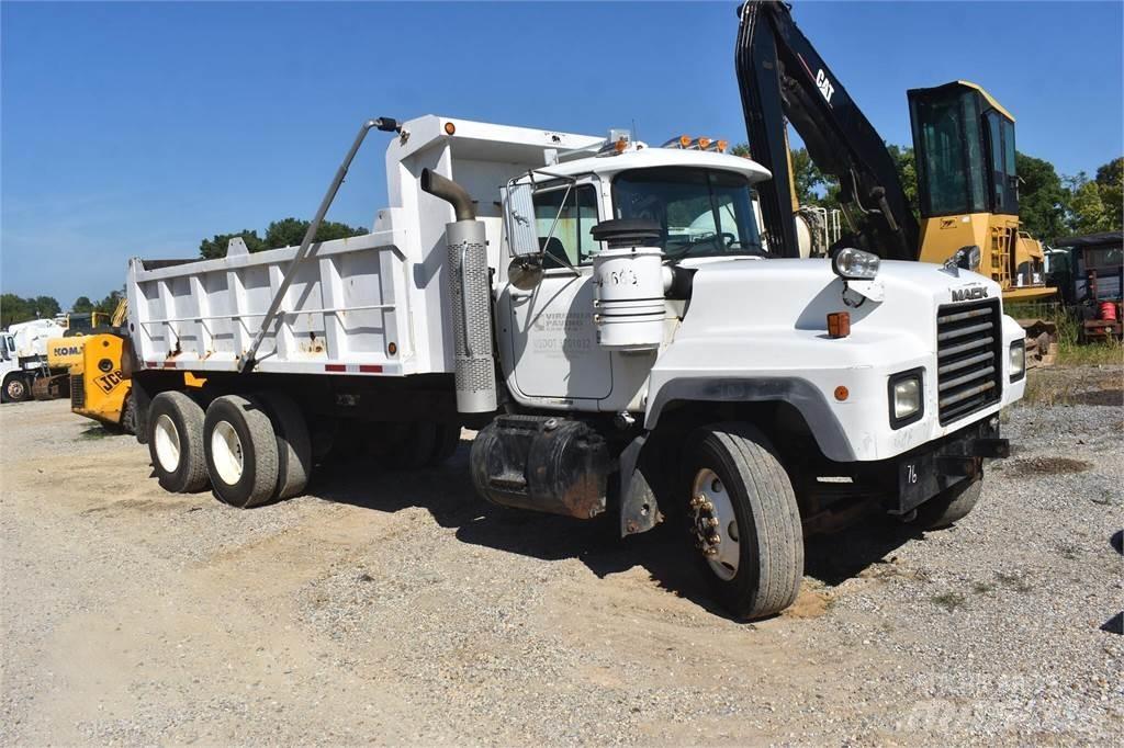 Mack RD690S Lastbiler med tip