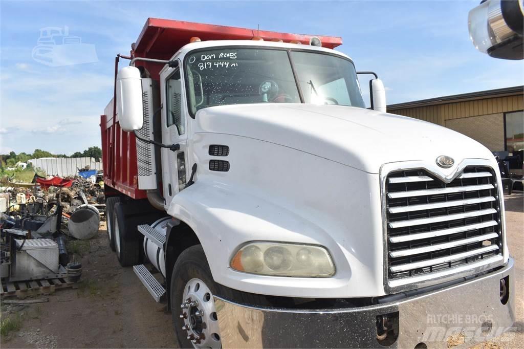 Mack VISION CXN613 Lastbiler med tip
