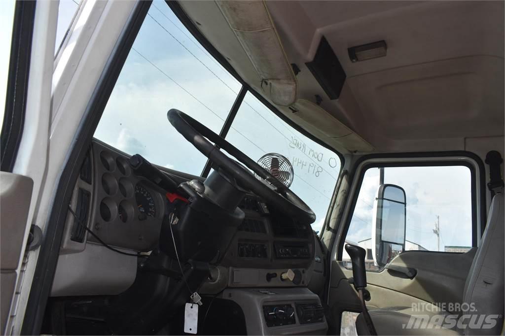 Mack VISION CXN613 Lastbiler med tip