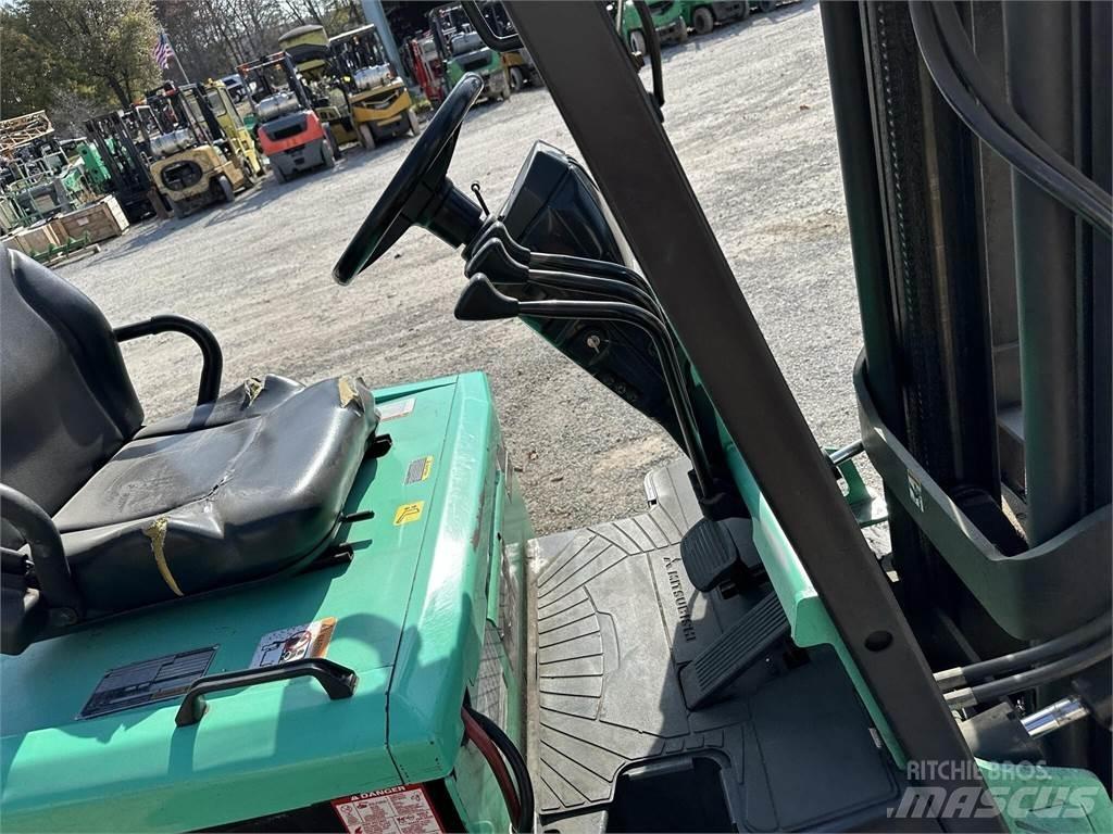 Mitsubishi FBC15K Gaffeltrucks - andre