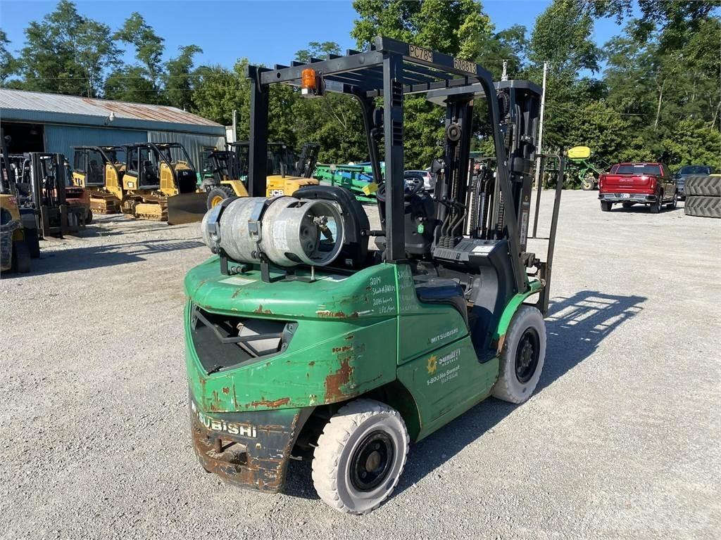 Mitsubishi FG25N Gaffeltrucks - andre