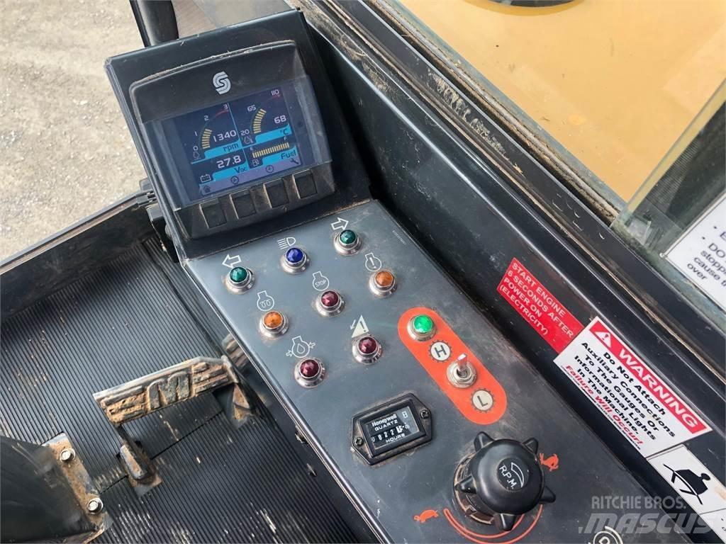 Morooka MST1500VD Bælte-tipvogn