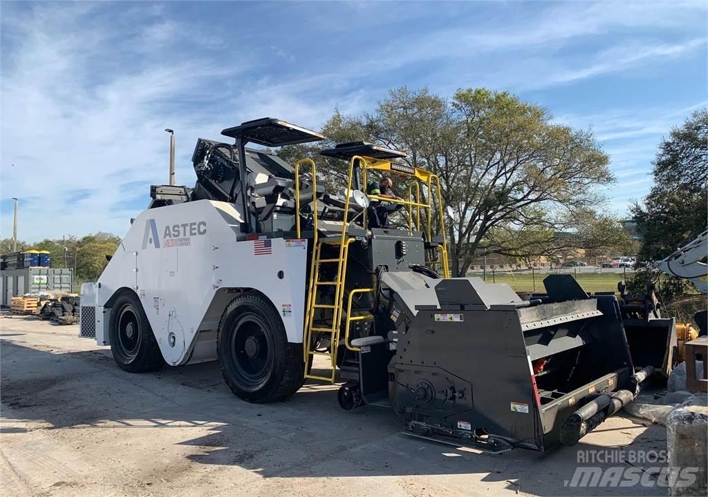 Roadtec SB3000 Transportmidler til materiel