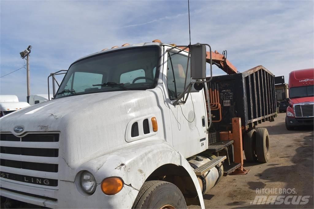 Sterling L7500 Lastbil med kran