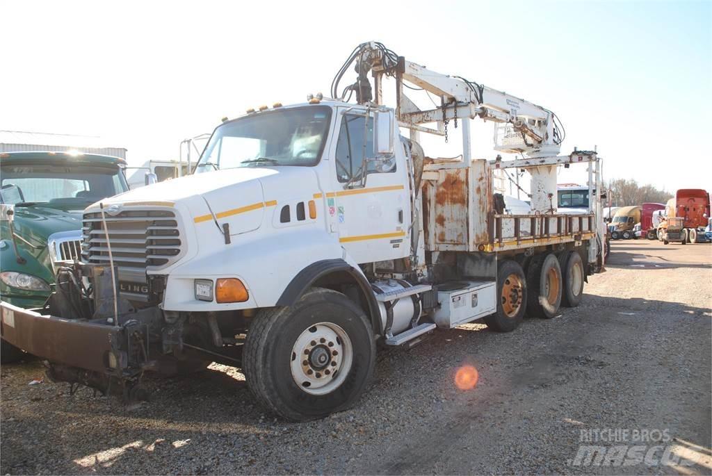 Sterling L8500 Lastbil med kran