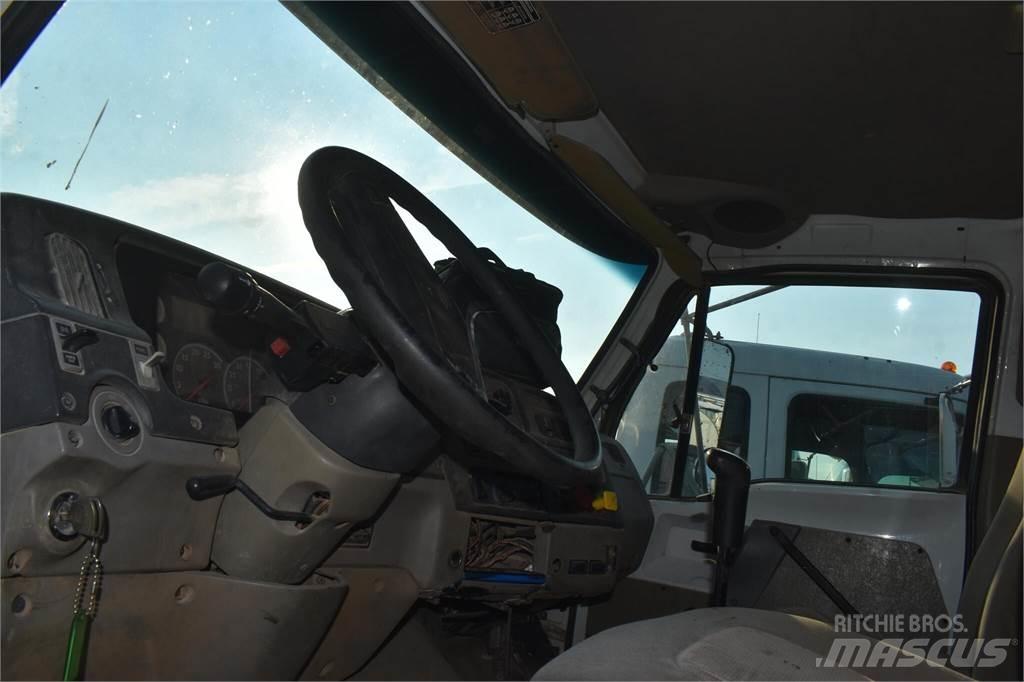 Sterling L9500 Lastbiler med tip
