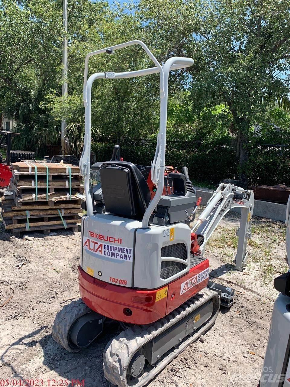 Takeuchi TB210R Minigravemaskiner