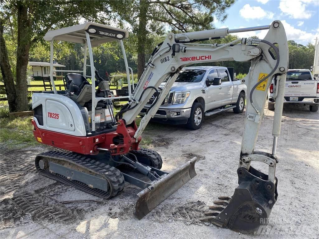 Takeuchi TB225 Minigravemaskiner